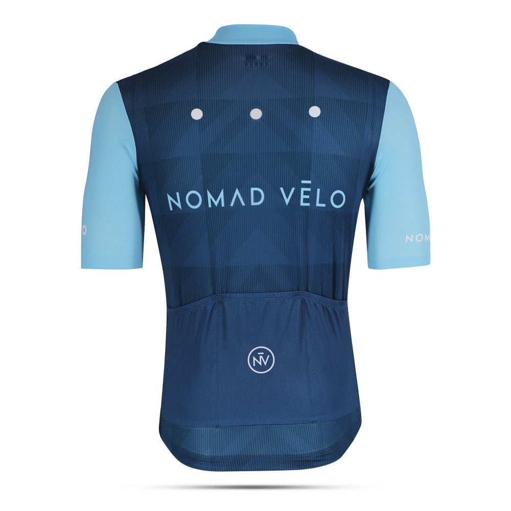Maglia da ciclismo azzurra – Taglio aerodinamico performante per le uscite con il caldo | Nomad Vélo
