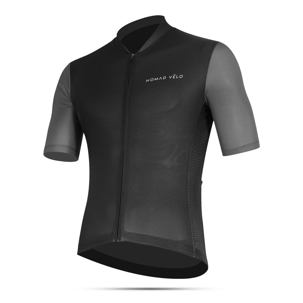 Maglia da ciclismo Carbon Matte – Vestibilità aerodinamica per lunghe pedalate estive | Nomad Vélo