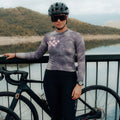 Maglia da corsa grigia a maniche lunghe