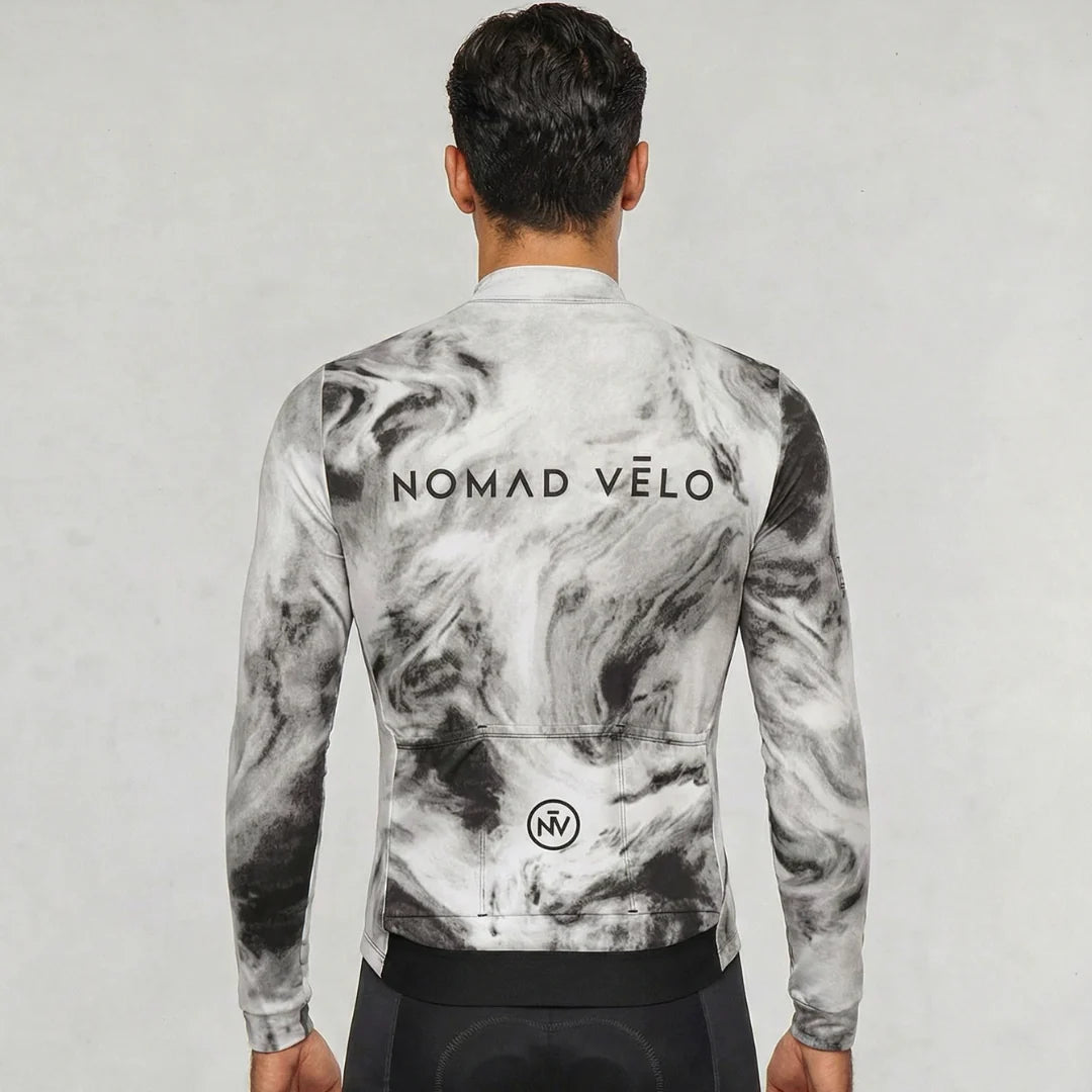 Maglia da ciclismo a maniche lunghe Obsidian – Aero Fit termica nera dal design elegante per l'inverno | Nomad Vélo
