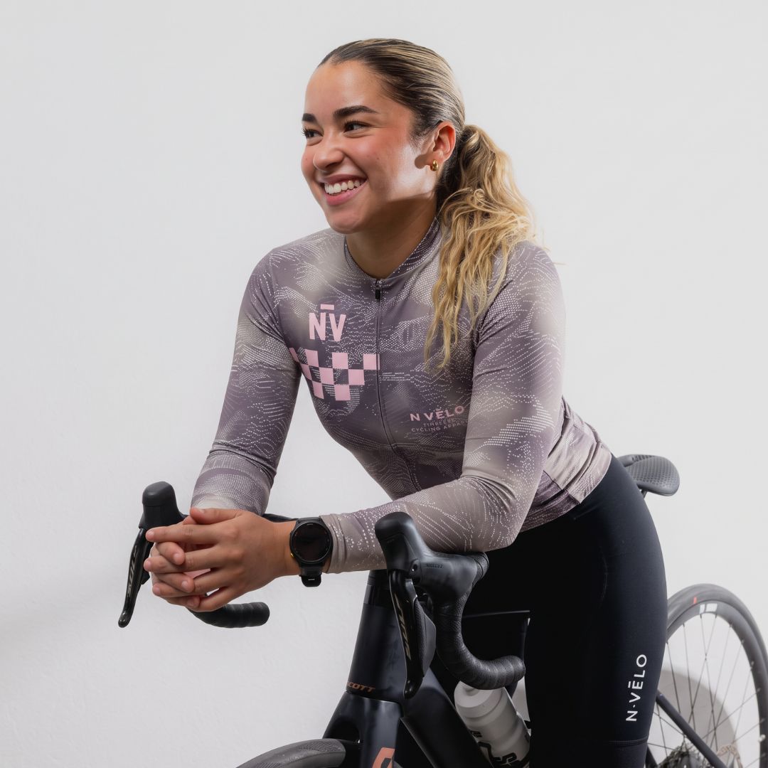 Maglia da corsa grigia a maniche lunghe
