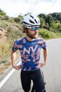 Maglia da ciclismo Blue Pro – Manica corta, vestibilità slim, fantasia aerodinamica Techwave | Nomad Vélo