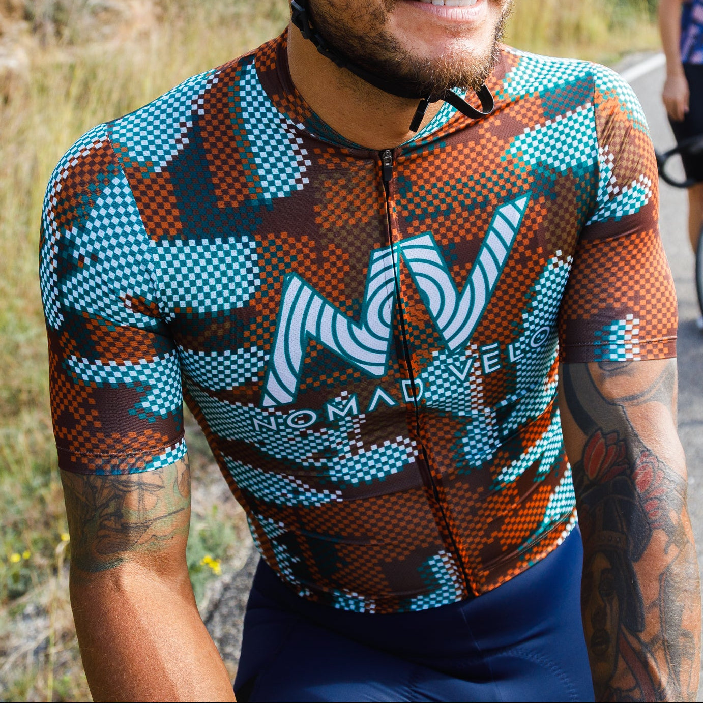 Maglia da ciclismo Pro rossa a maniche corte, vestibilità slim, modello Techwave Aero | Nomad Vélo