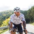 Maglia da ciclismo grigia aerodinamica – Maniche corte, vestibilità da gara, motivo geometrico, ideale per pedalate veloci | Nomad Vélo