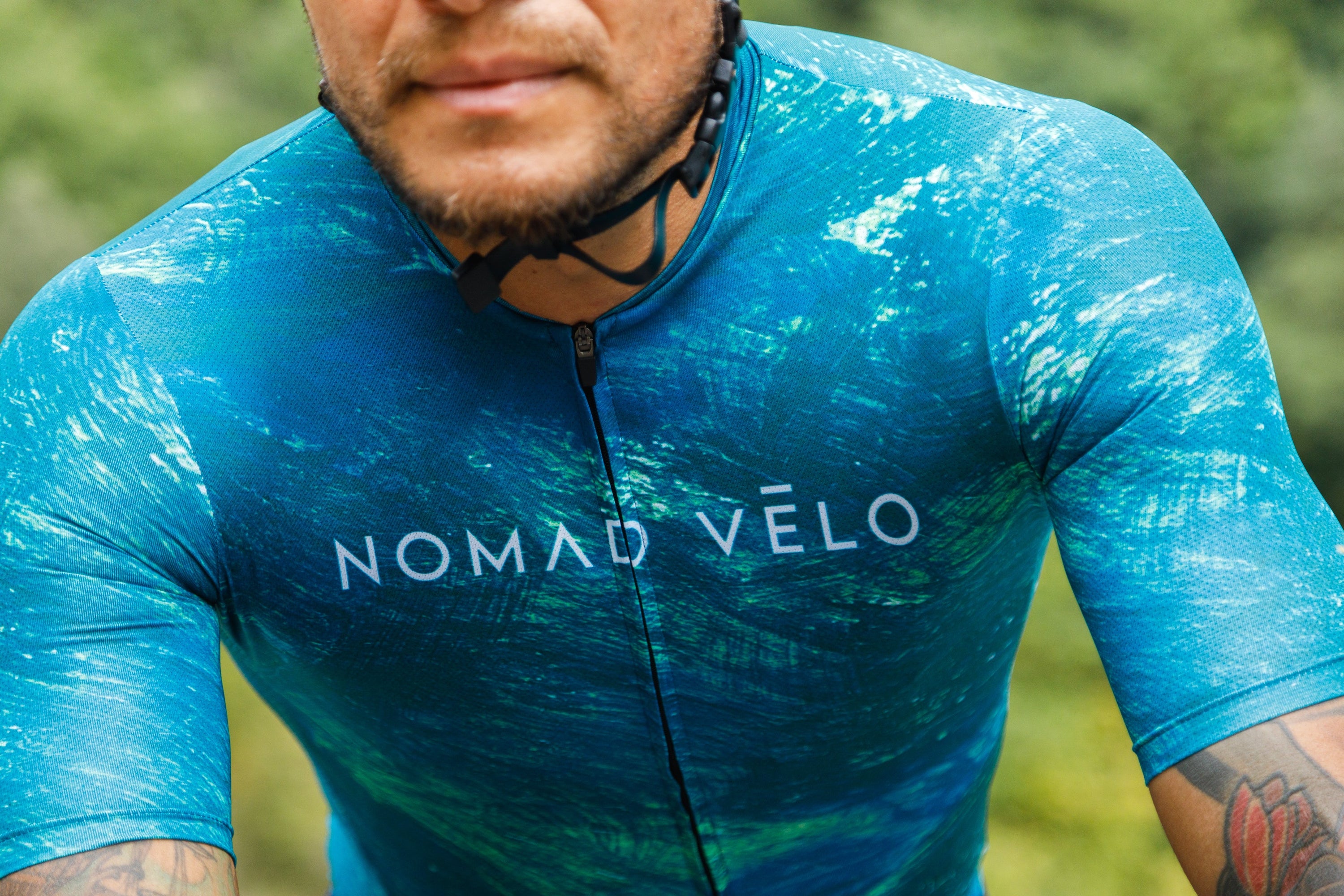 Maglia da ciclismo turchese Pacific – Manica corta, vestibilità aerodinamica per lunghe salite | Nomad Vélo