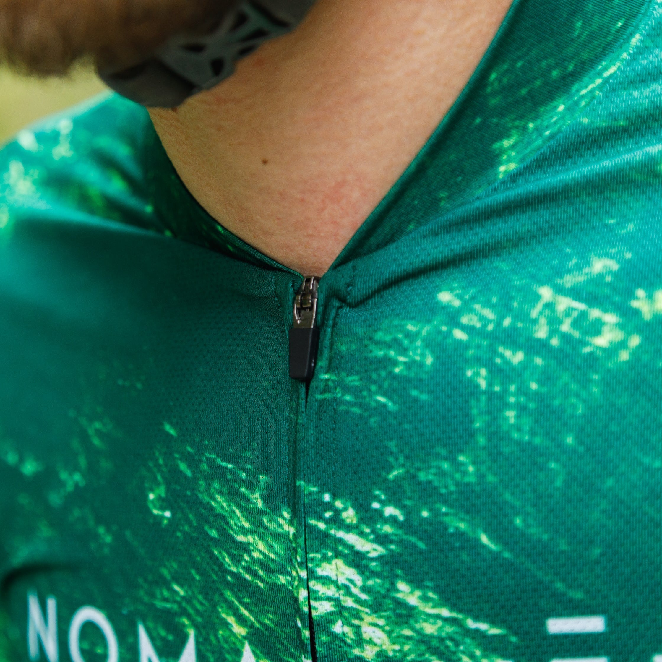 Maglia da ciclismo verde Pacific – Manica corta, vestibilità aderente, modello aerodinamico | Nomad Vélo