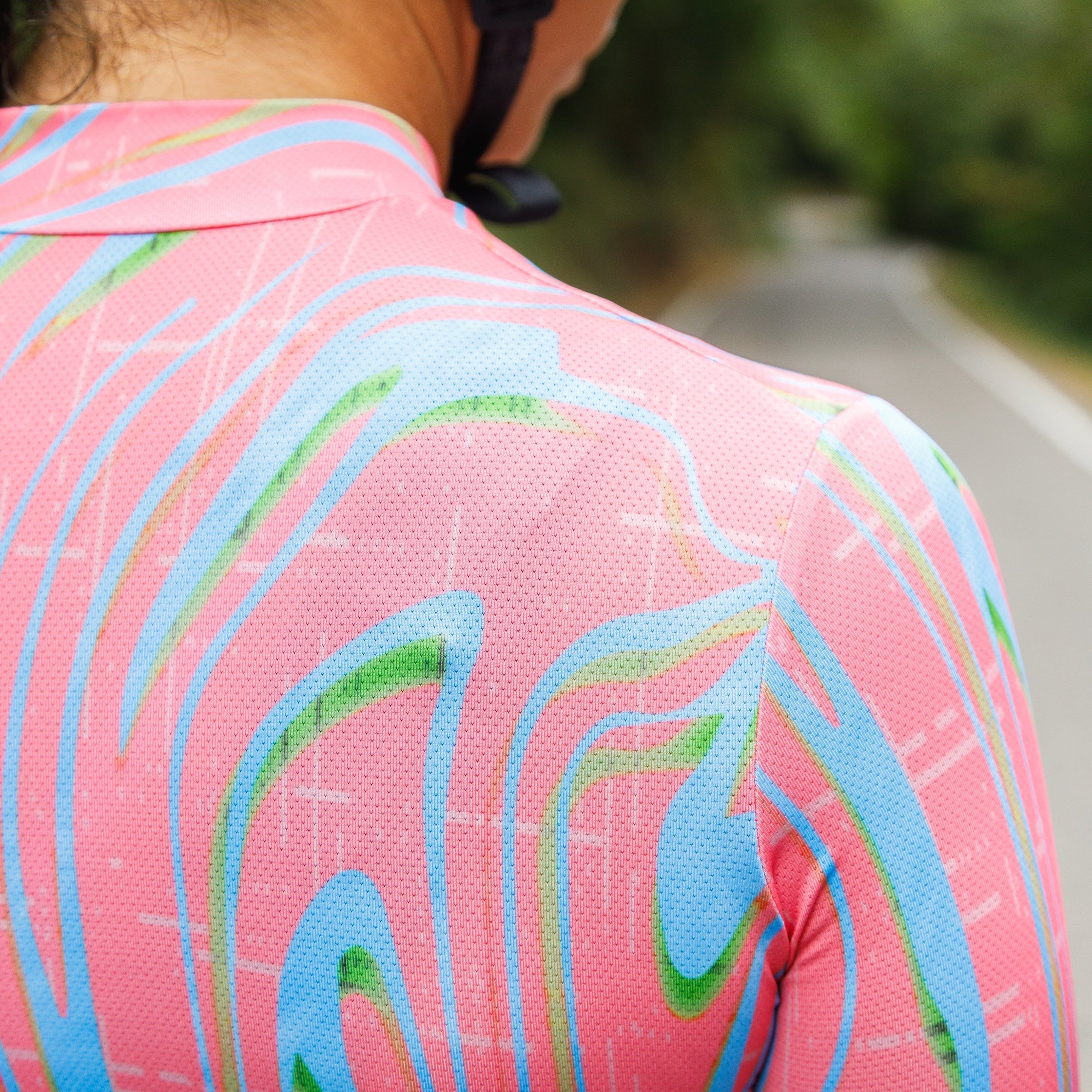 Maglia da ciclismo Pink Pro – Manica corta, vestibilità slim, fantasia Neon Ember | Nomad Vélo
