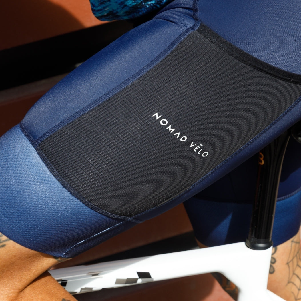 Pantaloncini cargo da ciclismo blu navy – Imbottiti, con molteplici tasche, comfort e spazio per il massimo comfort durante gli allenamenti | Nomad Vélo