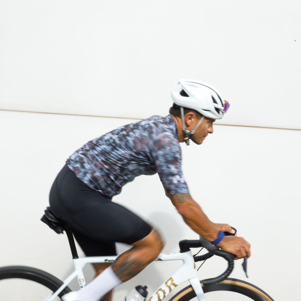 Maglia da ciclismo Distortion – Manica corta, vestibilità aerodinamica, stampa ottica, design ad impatto | Nomad Vélo