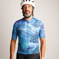 Maglia da ciclismo Blue Pacific – Manica corta, vestibilità aerodinamica per lunghe salite | Nomad Vélo