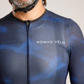 Maglia da ciclismo Kosmos – Manica corta, vestibilità aerodinamica, tema spazio cosmico, prestazioni elevate | Nomad Vélo