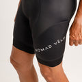 Pantaloncini da ciclismo neri con bretelle – Fondello imbottito per comfort e prestazioni ottimali tutto il giorno | Nomad Vélo