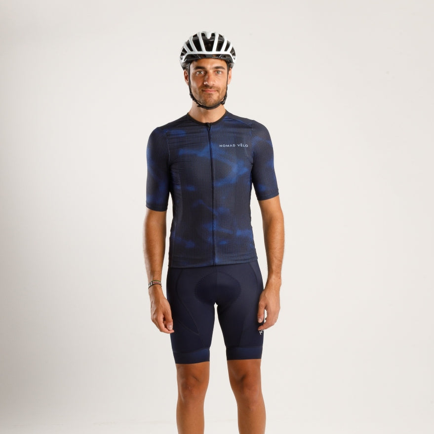 Maglia da ciclismo Kosmos – Manica corta, vestibilità aerodinamica, tema spazio cosmico, prestazioni elevate | Nomad Vélo