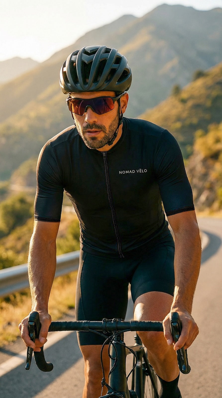 Maglia da ciclismo nera Power – Manica corta, vestibilità aerodinamica da gara | Nomad Vélo