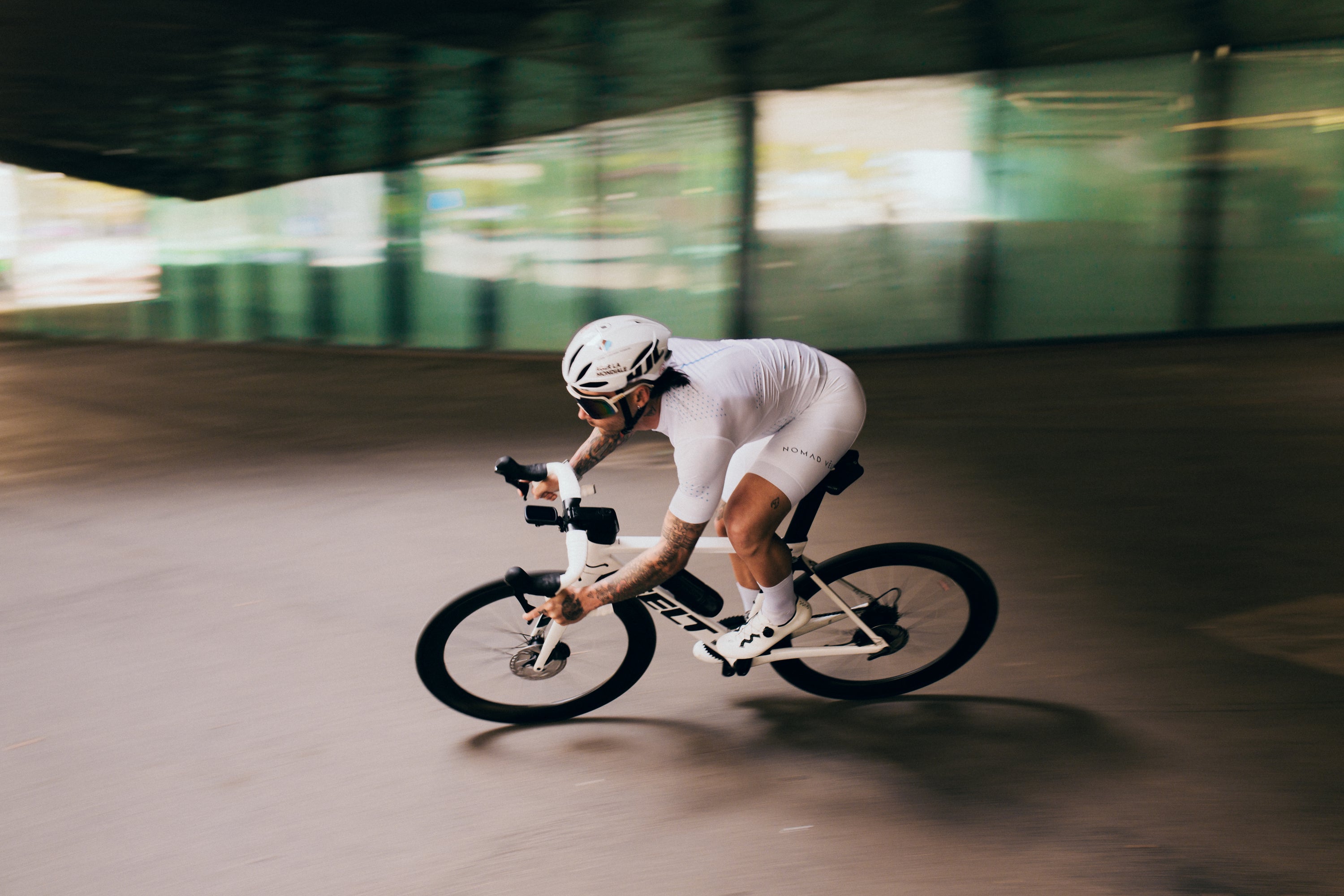 Maglia da ciclismo bianca pura – Manica corta, vestibilità da gara
