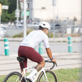 Pantaloncini con bretelle Nomad color bordeaux